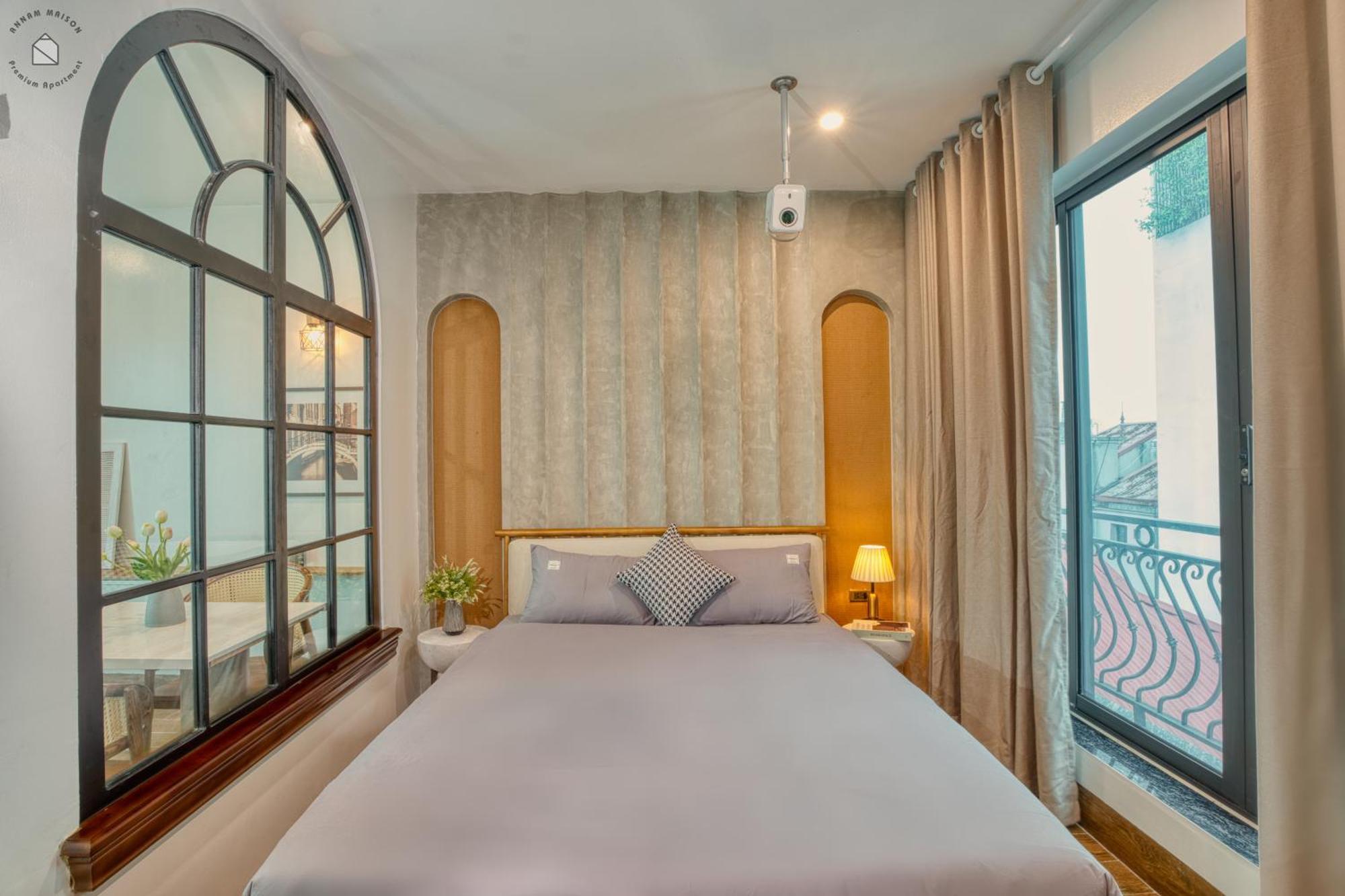 Apartment Annamwestlake - Modern - Lakeview - *