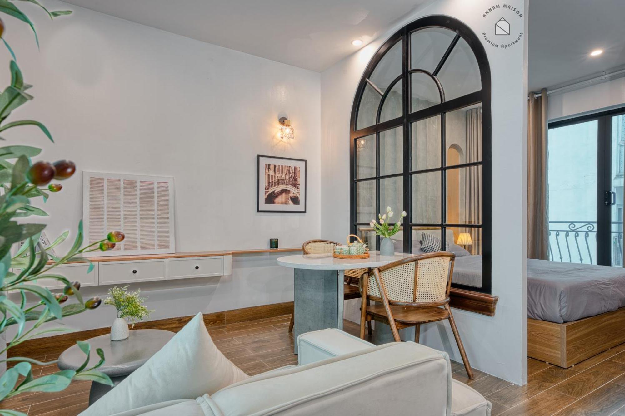 Annamwestlake - Modern - Lakeview - Apartment Hanoi
