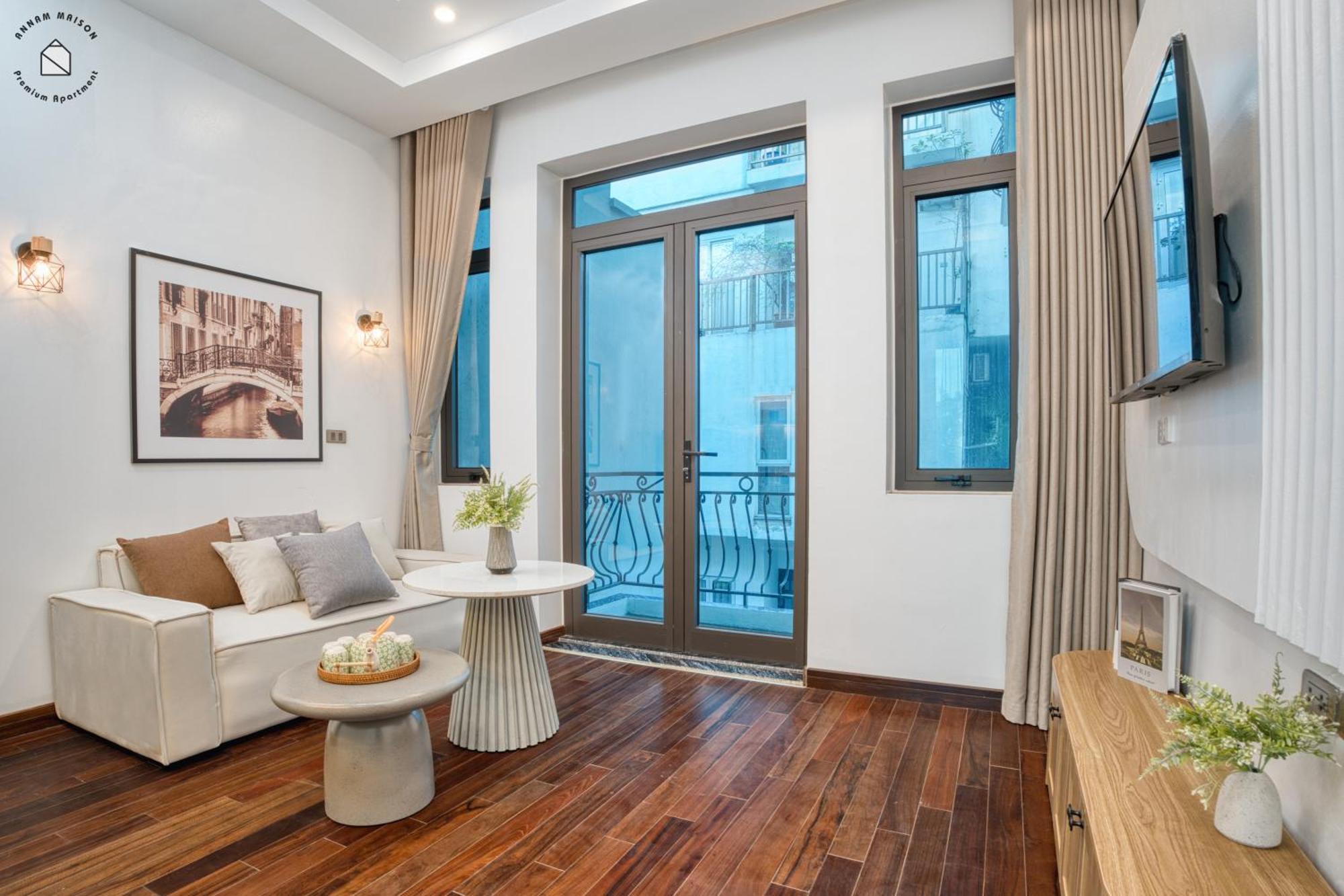 Apartment Annamwestlake - Modern - Lakeview -